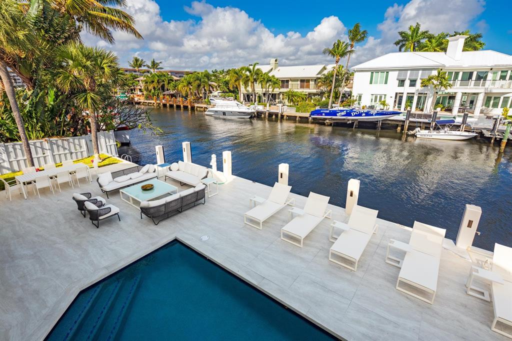 TROPIC ISLE - Residential