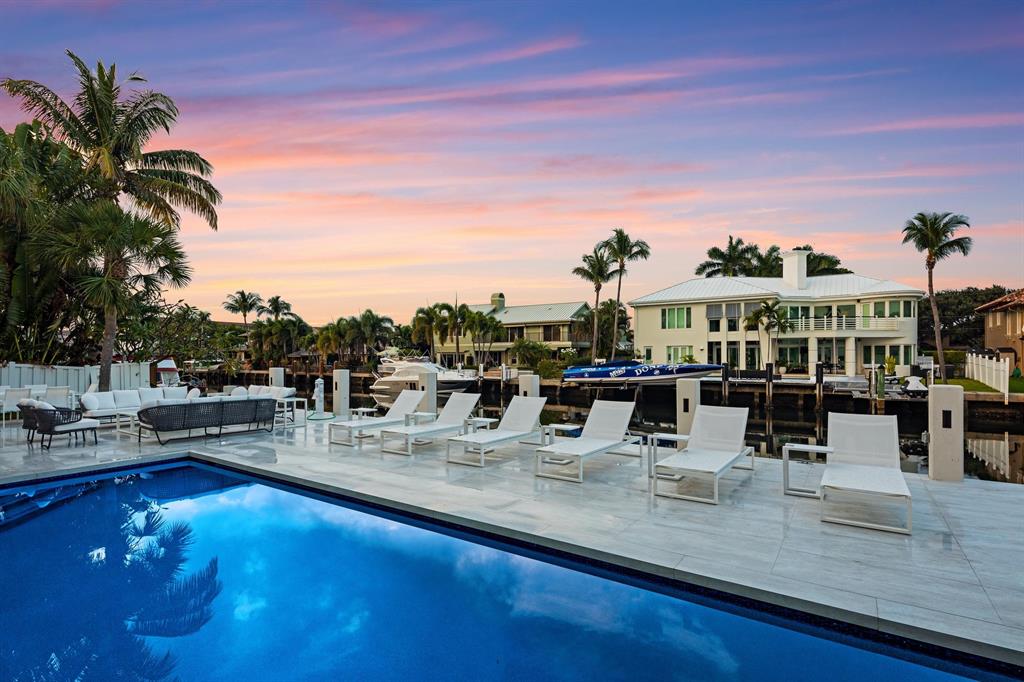 TROPIC ISLE - Residential