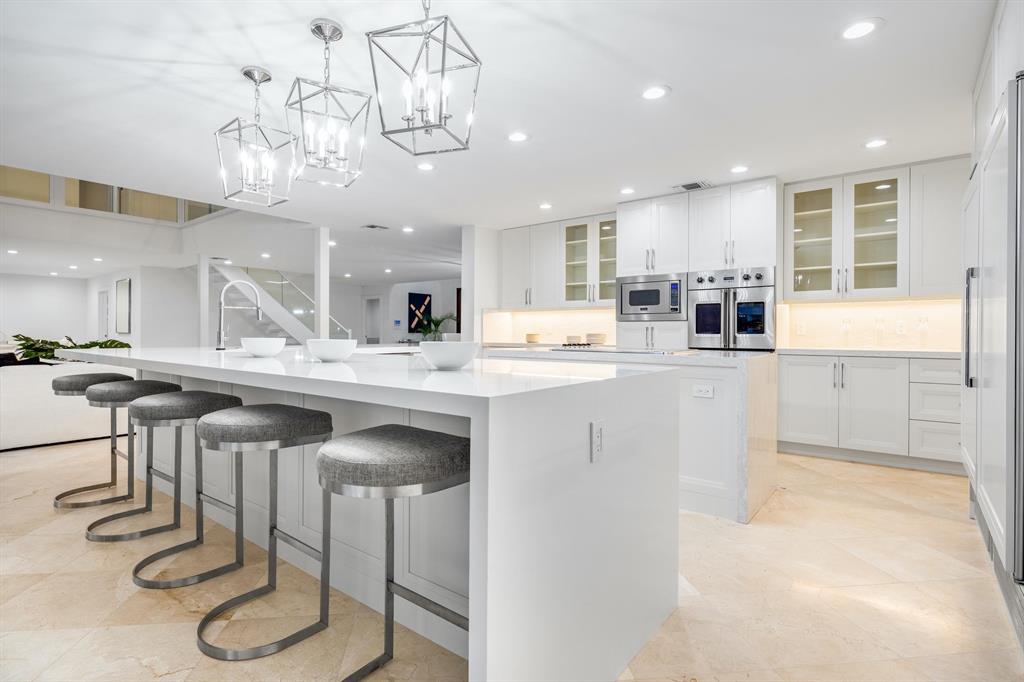 TROPIC ISLE - Residential