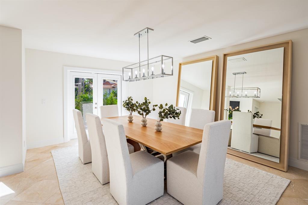 TROPIC ISLE - Residential