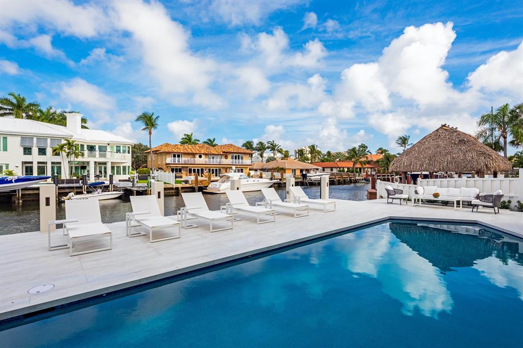 TROPIC ISLE - Residential