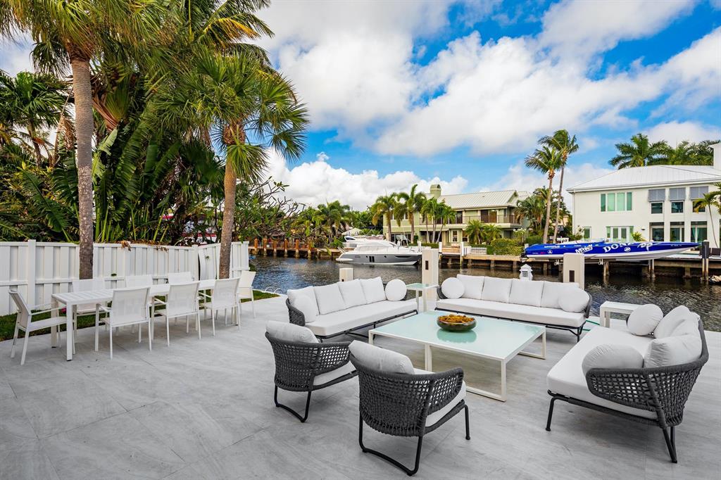 TROPIC ISLE - Residential