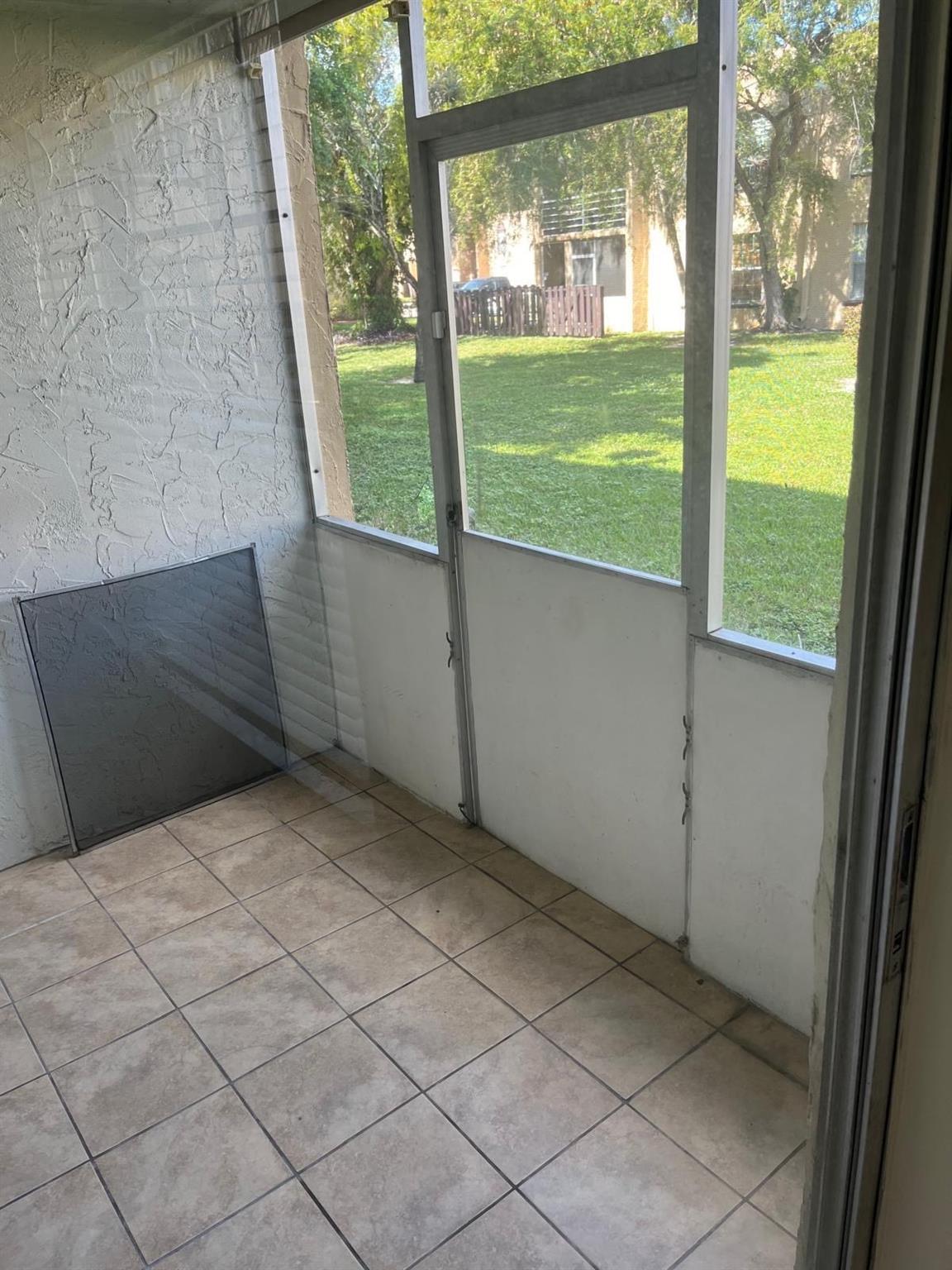 WOOD HUE II - Residential