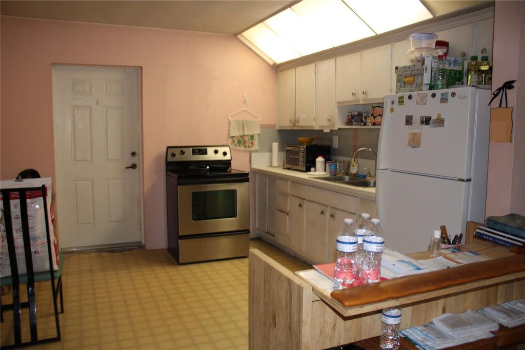 Photo of 3560 NE 13th Avenue, Fort Lauderdale, FL 33334 (MLS # F10431252)