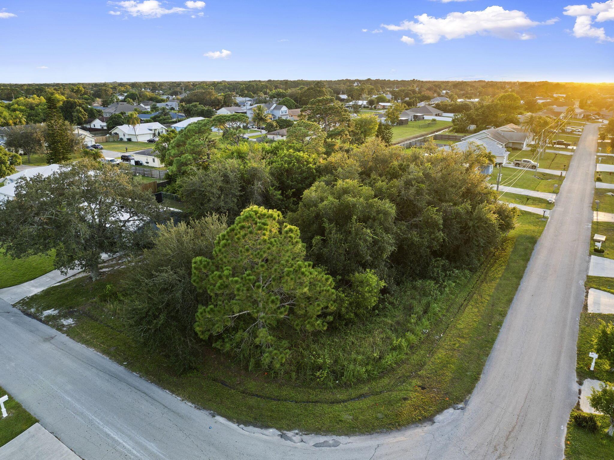 PORT ST LUCIE SECTION 30 - Land
