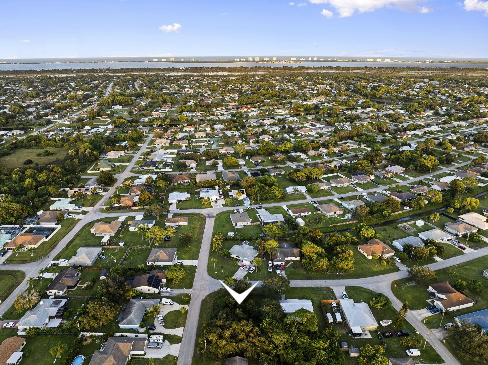 PORT ST LUCIE SECTION 30 - Land