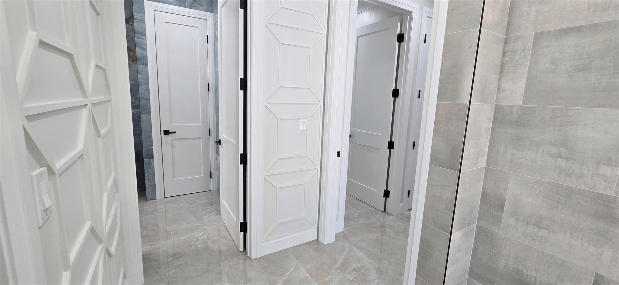 MEADOW WOOD OF THE LANDIN - Residential