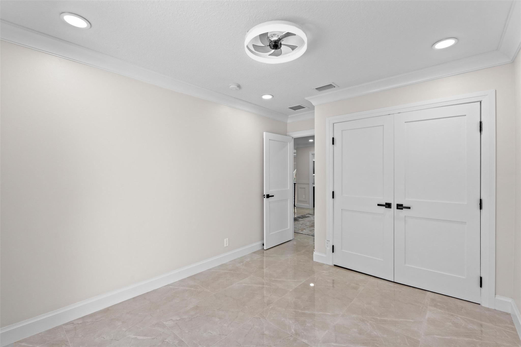 MEADOW WOOD OF THE LANDIN - Residential