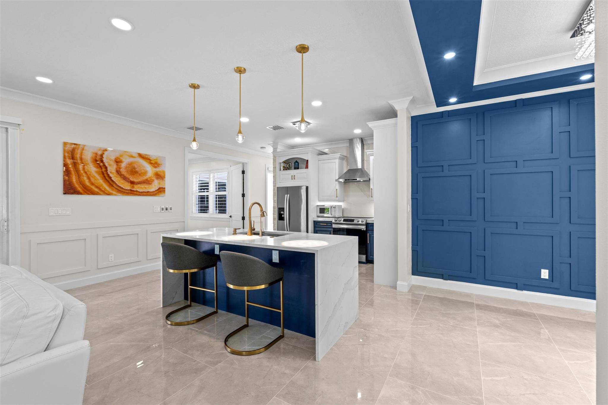 MEADOW WOOD OF THE LANDIN - Residential