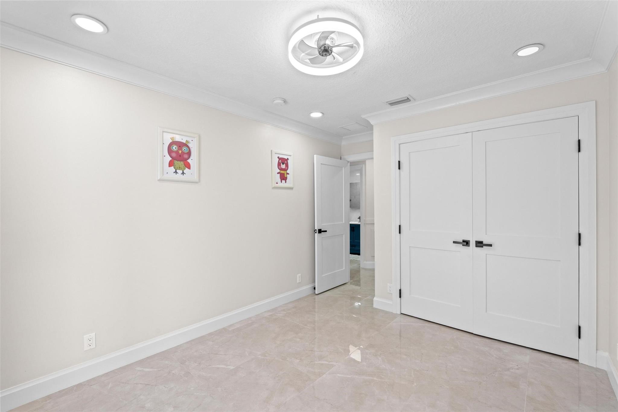 MEADOW WOOD OF THE LANDIN - Residential