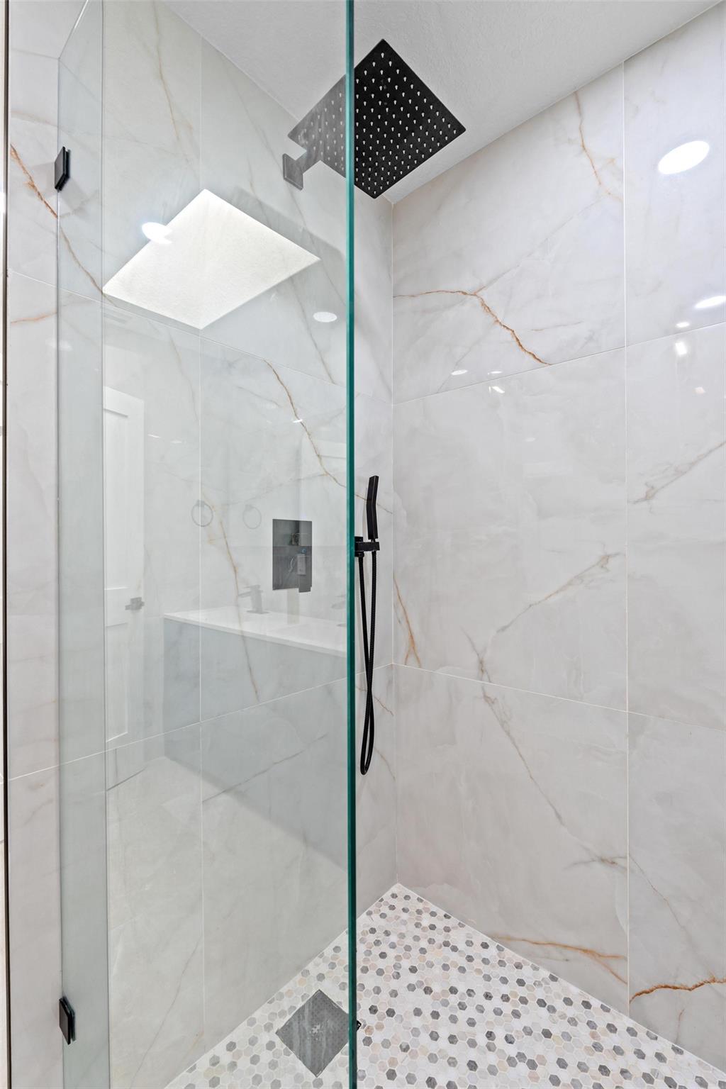 MEADOW WOOD OF THE LANDIN - Residential