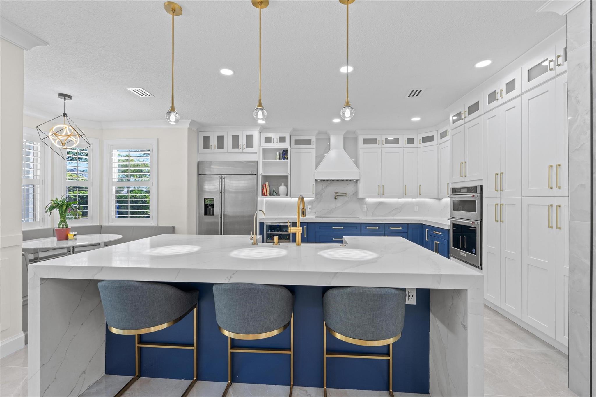 MEADOW WOOD OF THE LANDIN - Residential