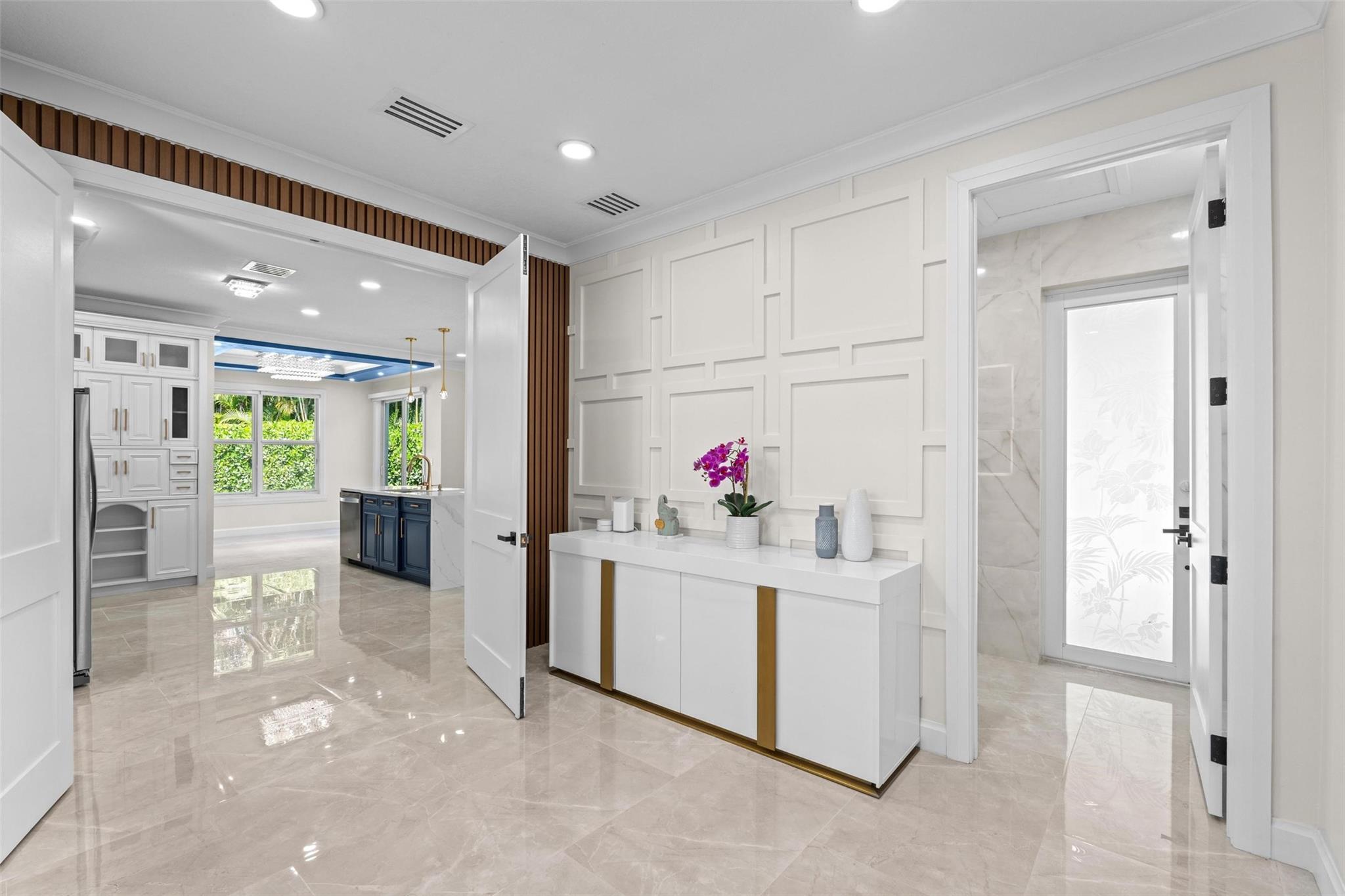 MEADOW WOOD OF THE LANDIN - Residential