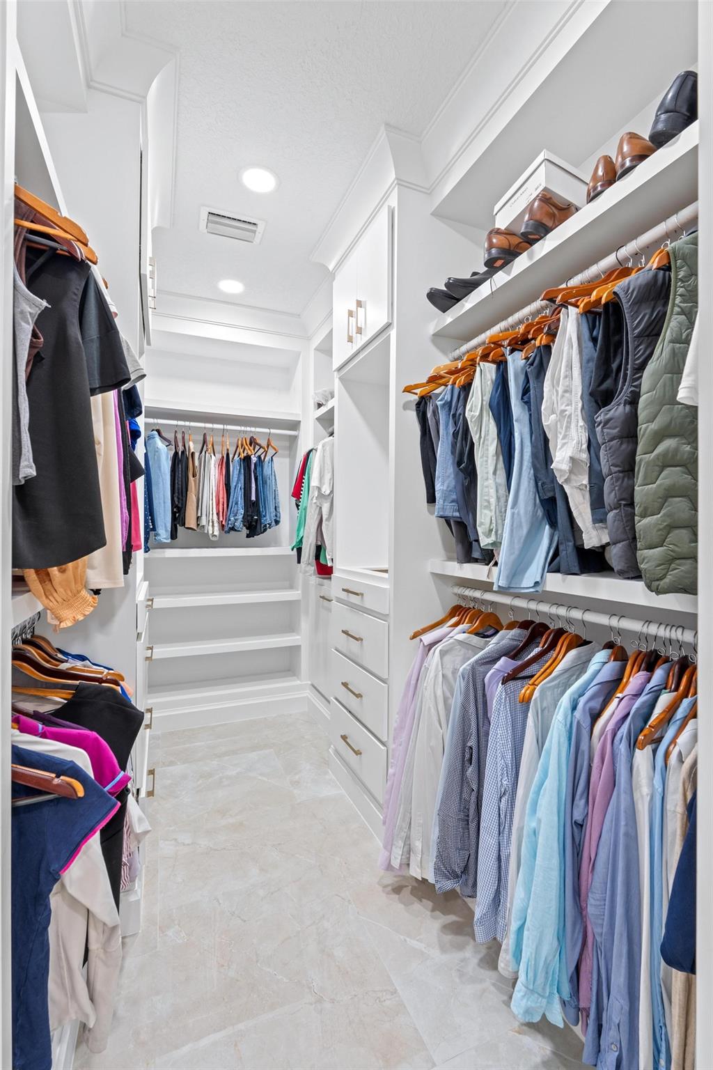 MEADOW WOOD OF THE LANDIN - Residential