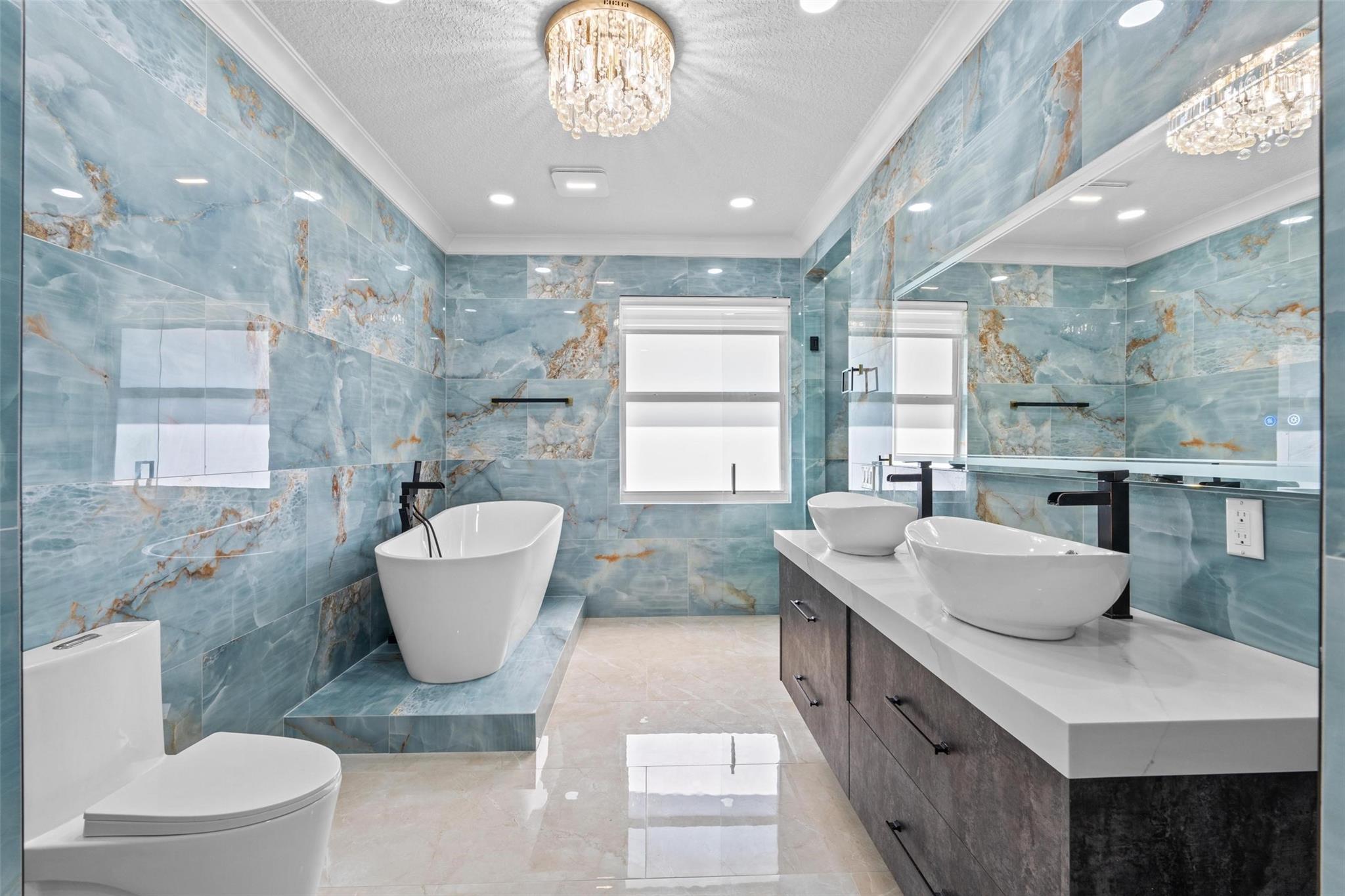 MEADOW WOOD OF THE LANDIN - Residential