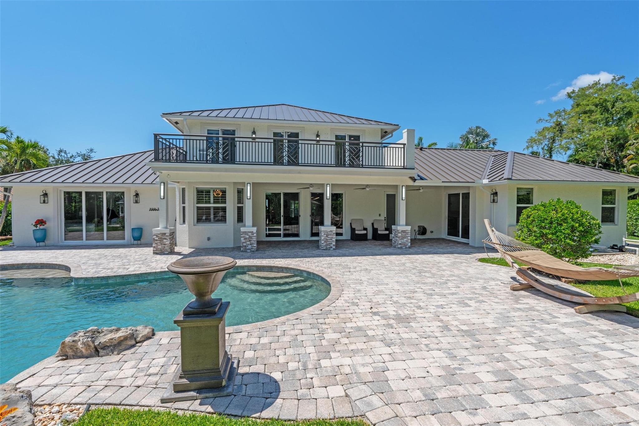 MEADOW WOOD OF THE LANDIN - Residential