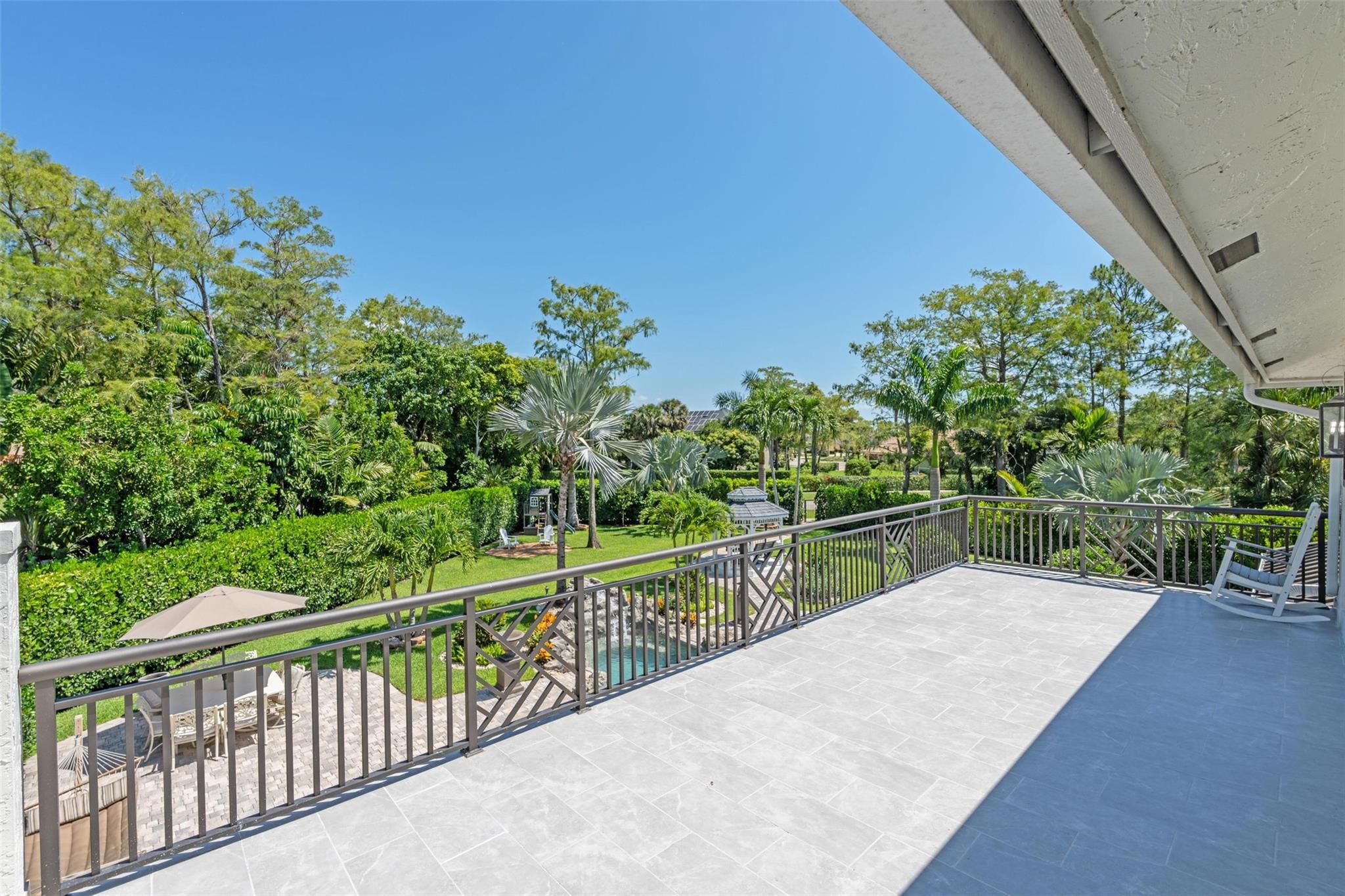 MEADOW WOOD OF THE LANDIN - Residential