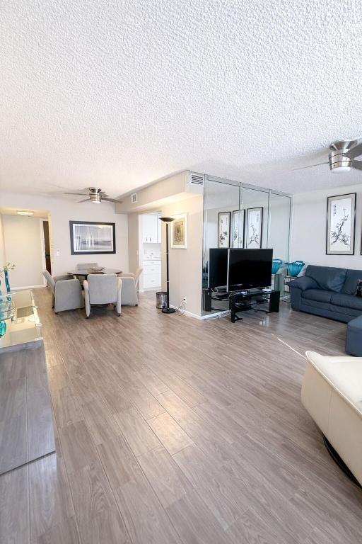 CENTURY VILLAGE CONDO - Residential Lease