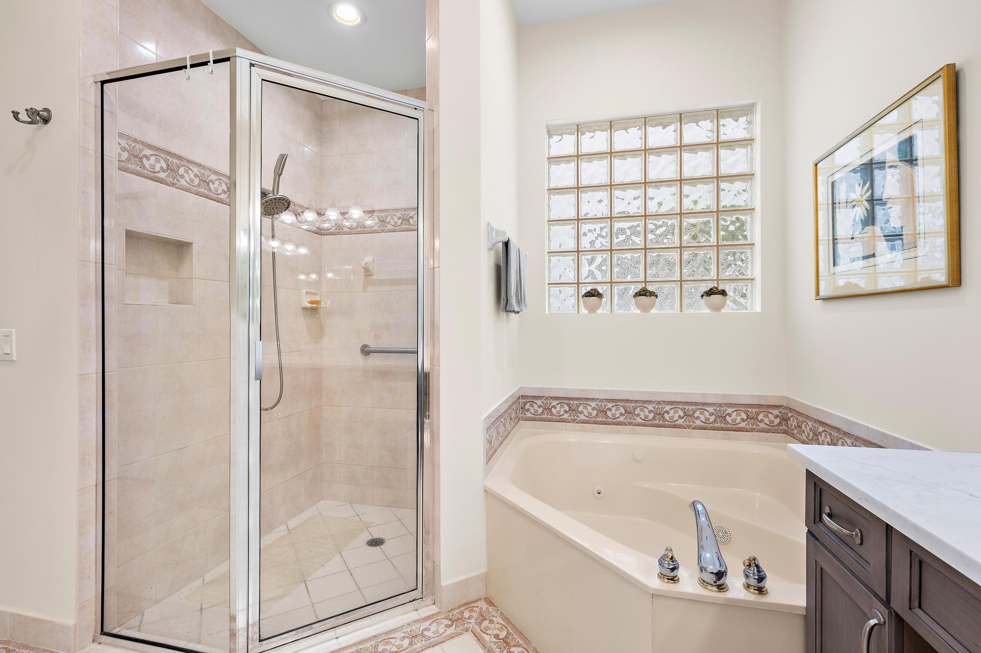 IBIS GOLF AND COUNTRY CLUB - The Grande - Residential