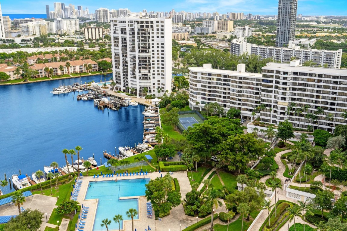 OLYMPUS CONDO - Residential