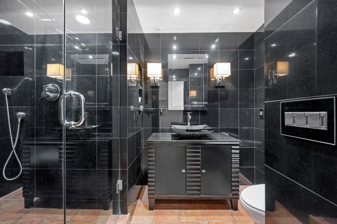 OLYMPUS CONDO - Residential