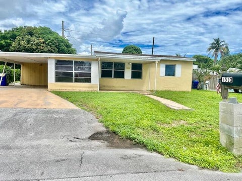 Tiny photo for 1513 NE 27TH Court, Pompano Beach, FL 33064 (MLS # B26079374)
