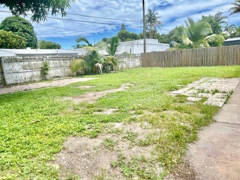Tiny photo for 1513 NE 27TH Court, Pompano Beach, FL 33064 (MLS # B26079374)
