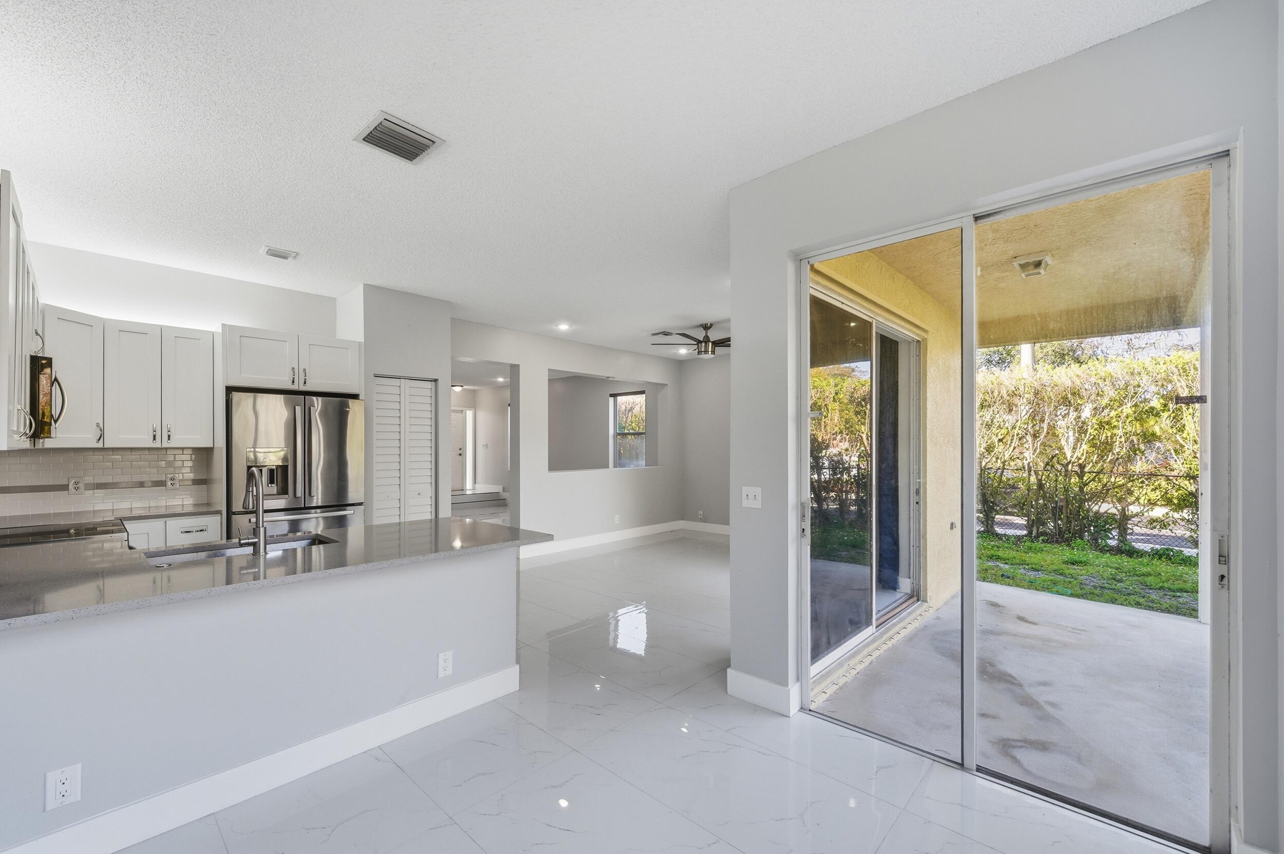 PRINCETON PLACE AT GABLES END - Residential