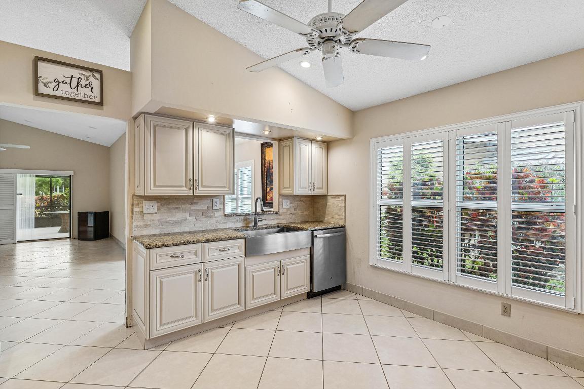 FAIRFIELDS LACUNA 3 - Residential