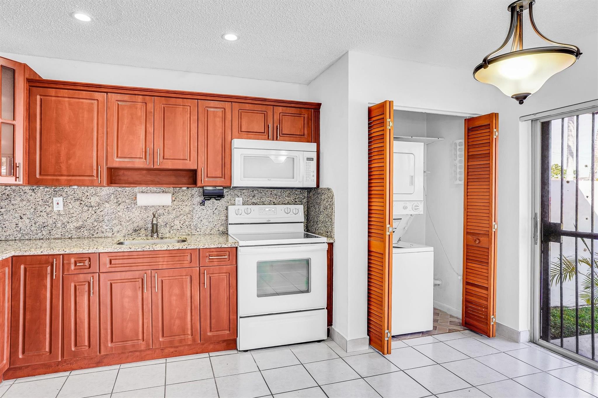 18TH ADDN TO SOUTHERN EST - Residential