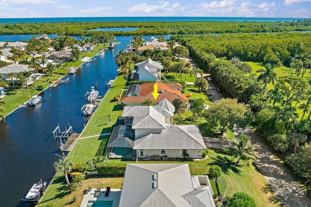 Photo of 8535 SE Mangrove Street, Hobe Sound, FL 33455 (MLS # R10837995)