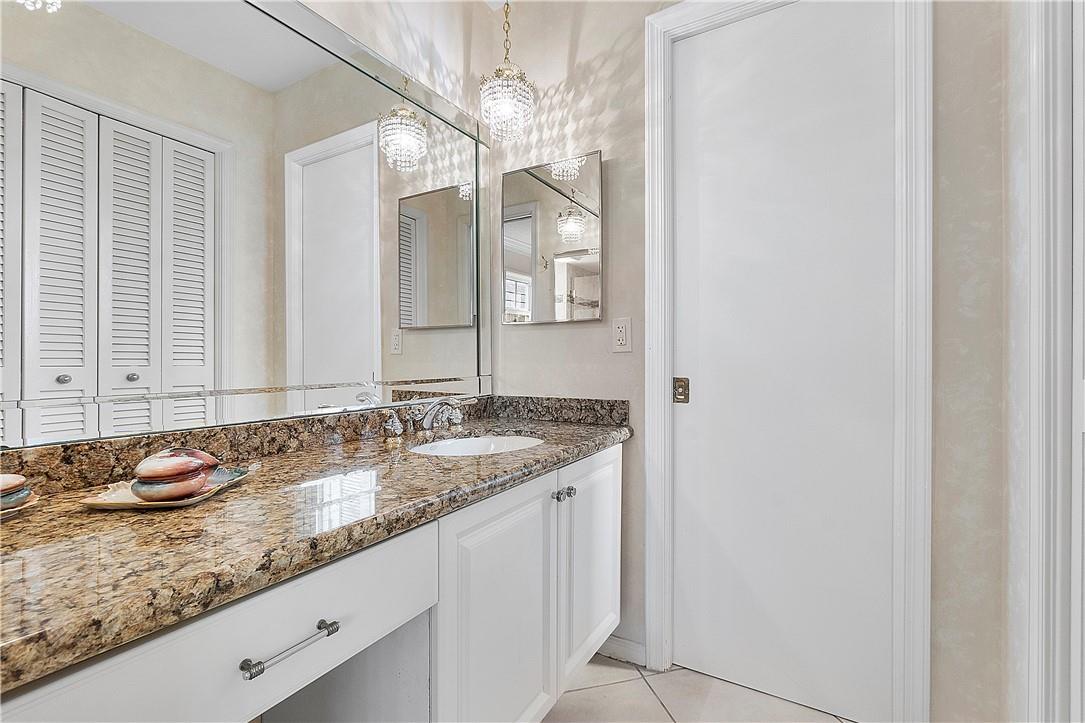 Atlantis Sherbrooke Villa - Residential
