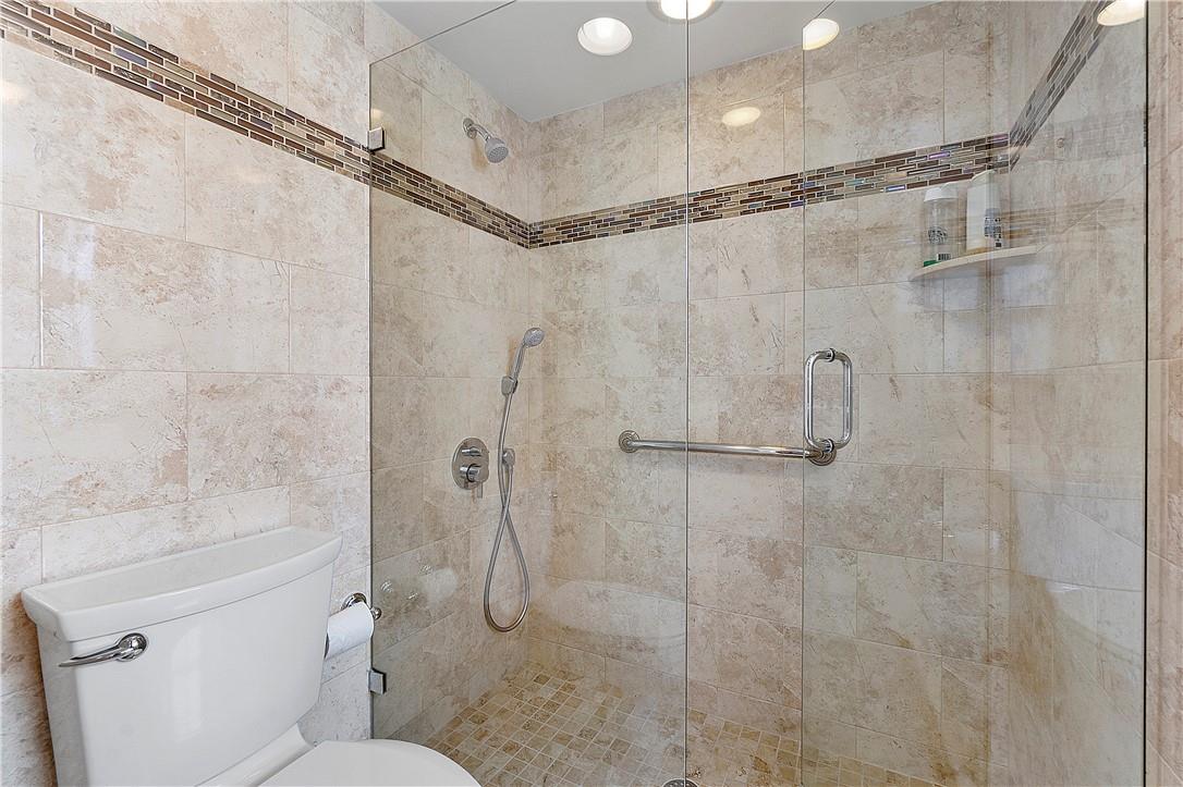 Atlantis Sherbrooke Villa - Residential
