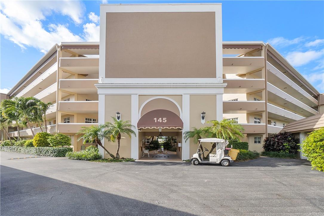 Atlantis Sherbrooke Villa - Residential