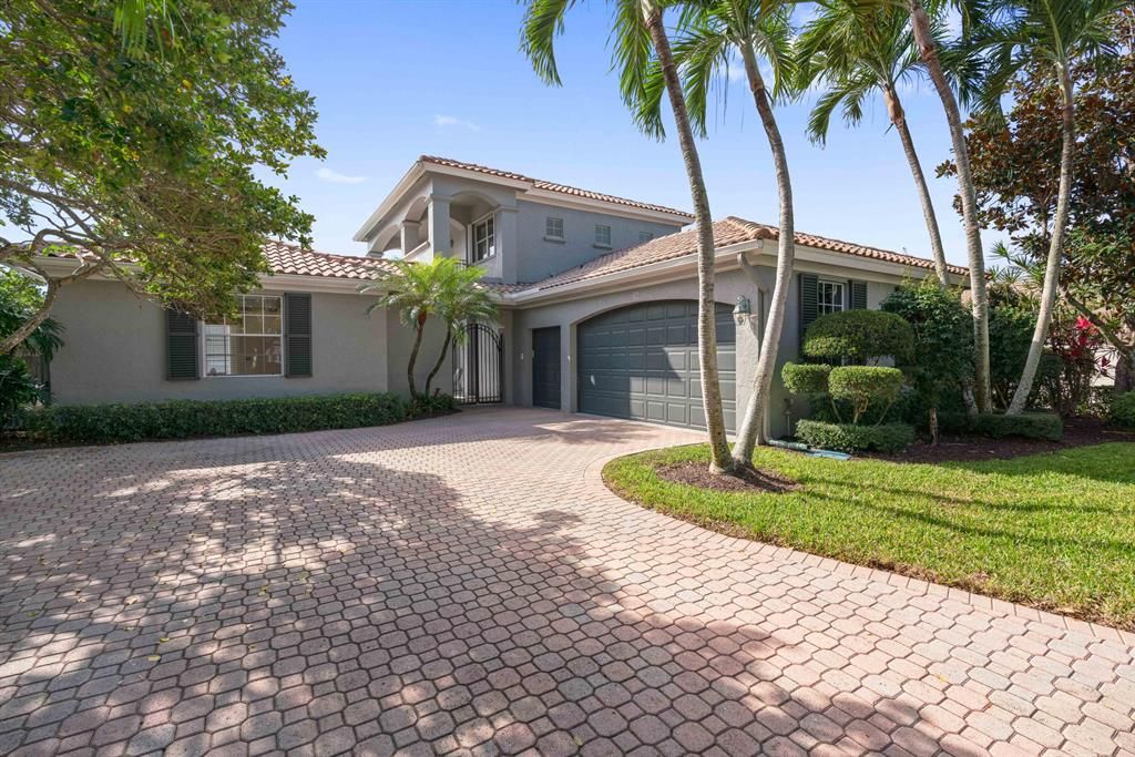 Photo of 124 N Village Way, Jupiter, FL 33458 (MLS # R10863263)