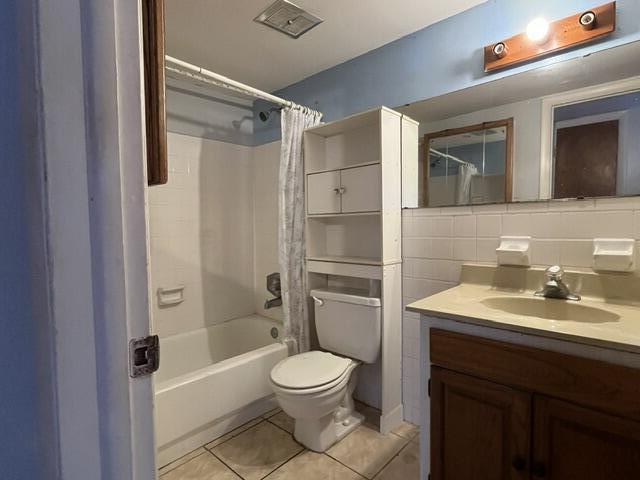 WASHINGTON ARMS CLUB CONDO - Residential
