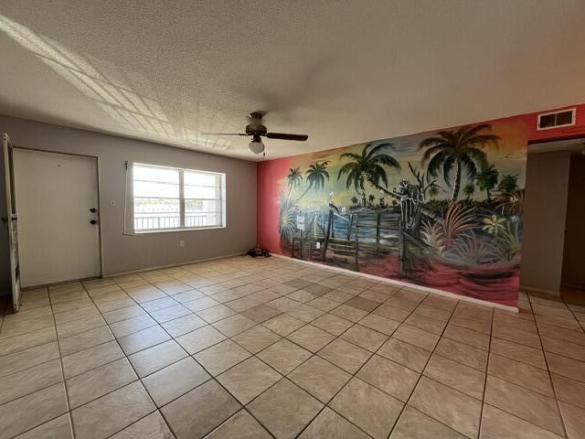WASHINGTON ARMS CLUB CONDO - Residential