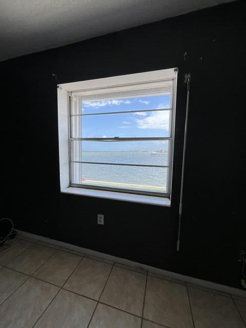 WASHINGTON ARMS CLUB CONDO - Residential