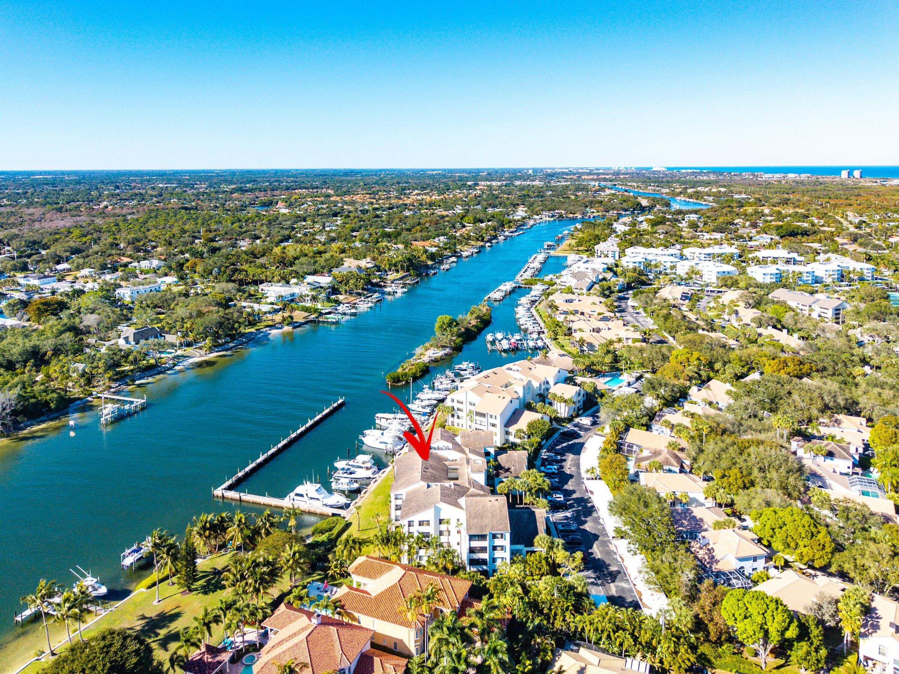 OAK HARBOUR CONDOS - Residential