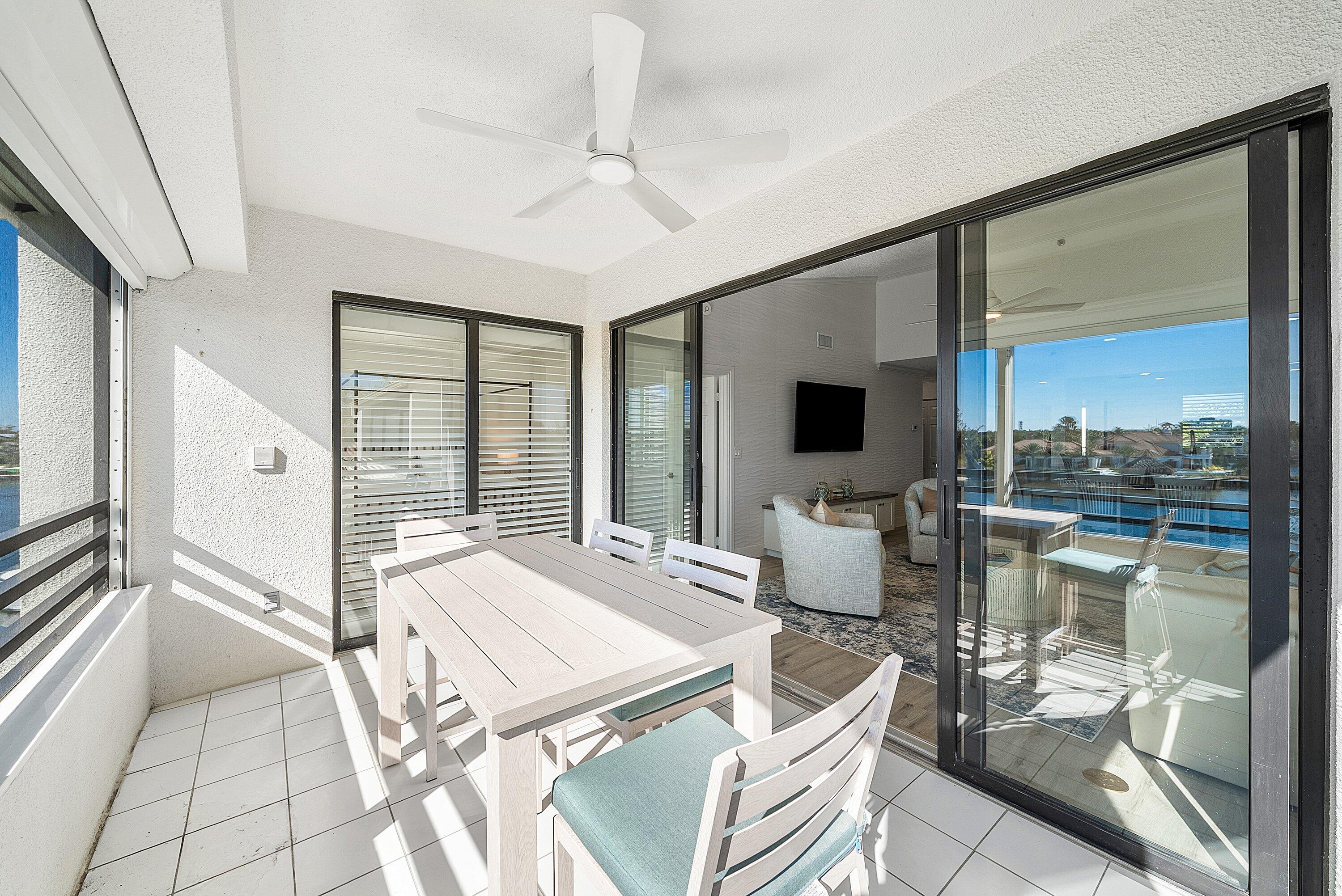 OAK HARBOUR CONDOS - Residential