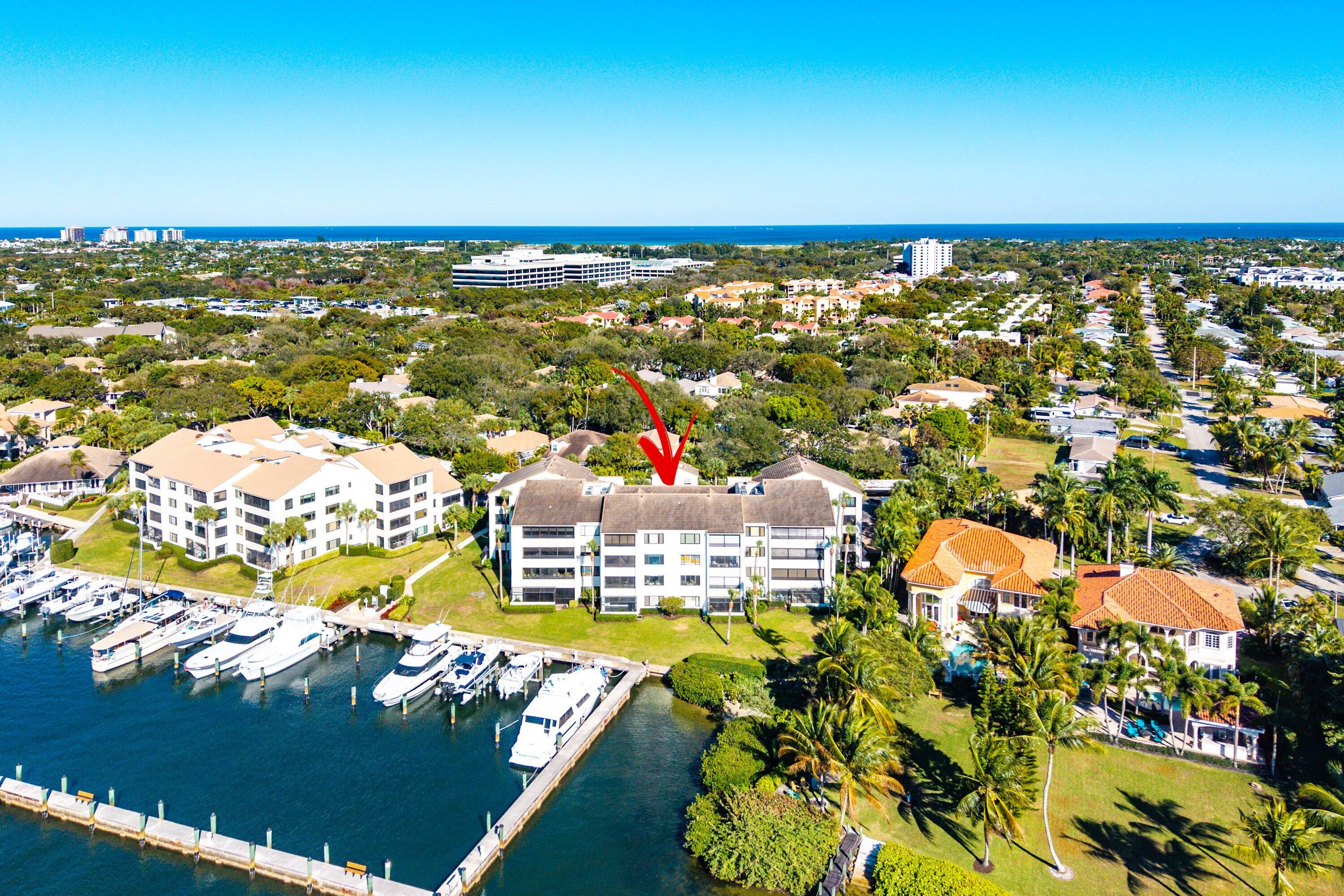 OAK HARBOUR CONDOS - Residential