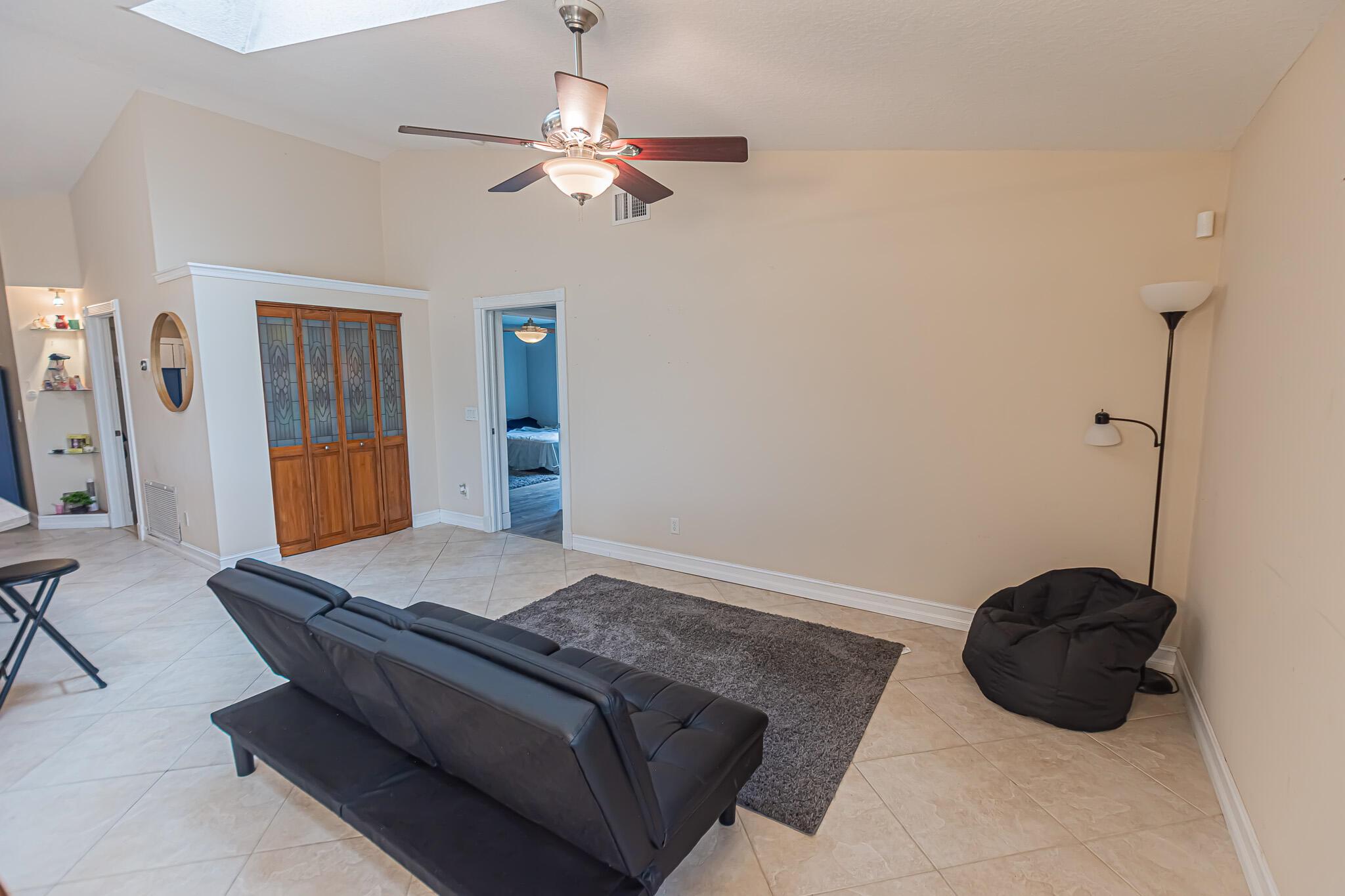 PORT ST LUCIE SECTION 13 - Residential