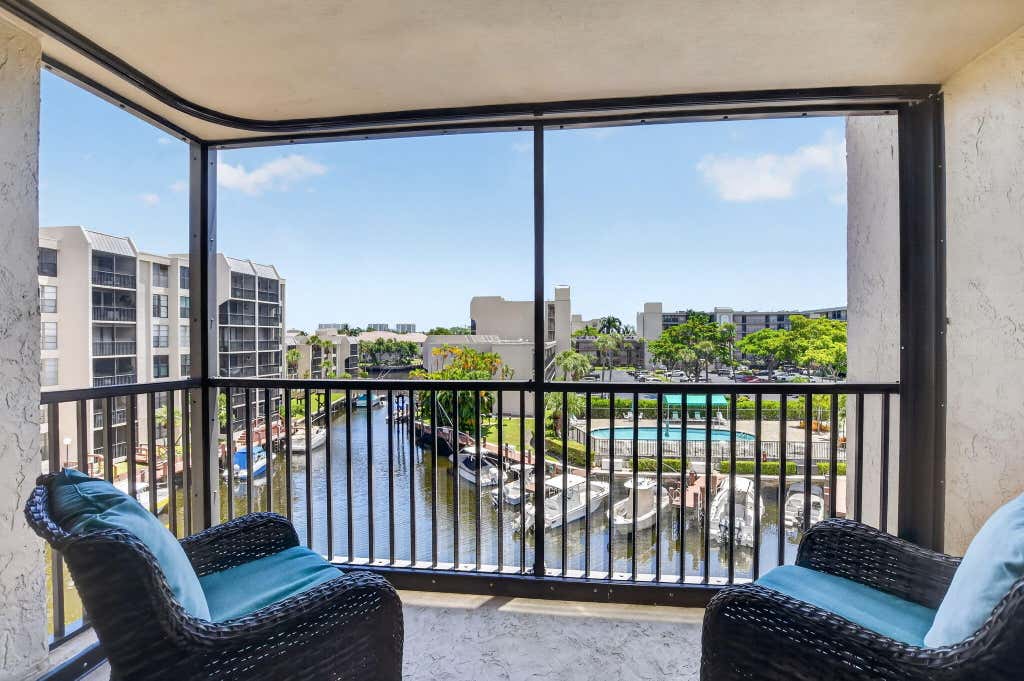 Photo of 4 Royal Palm Way #403, Boca Raton, FL 33432 (MLS # B26063517)