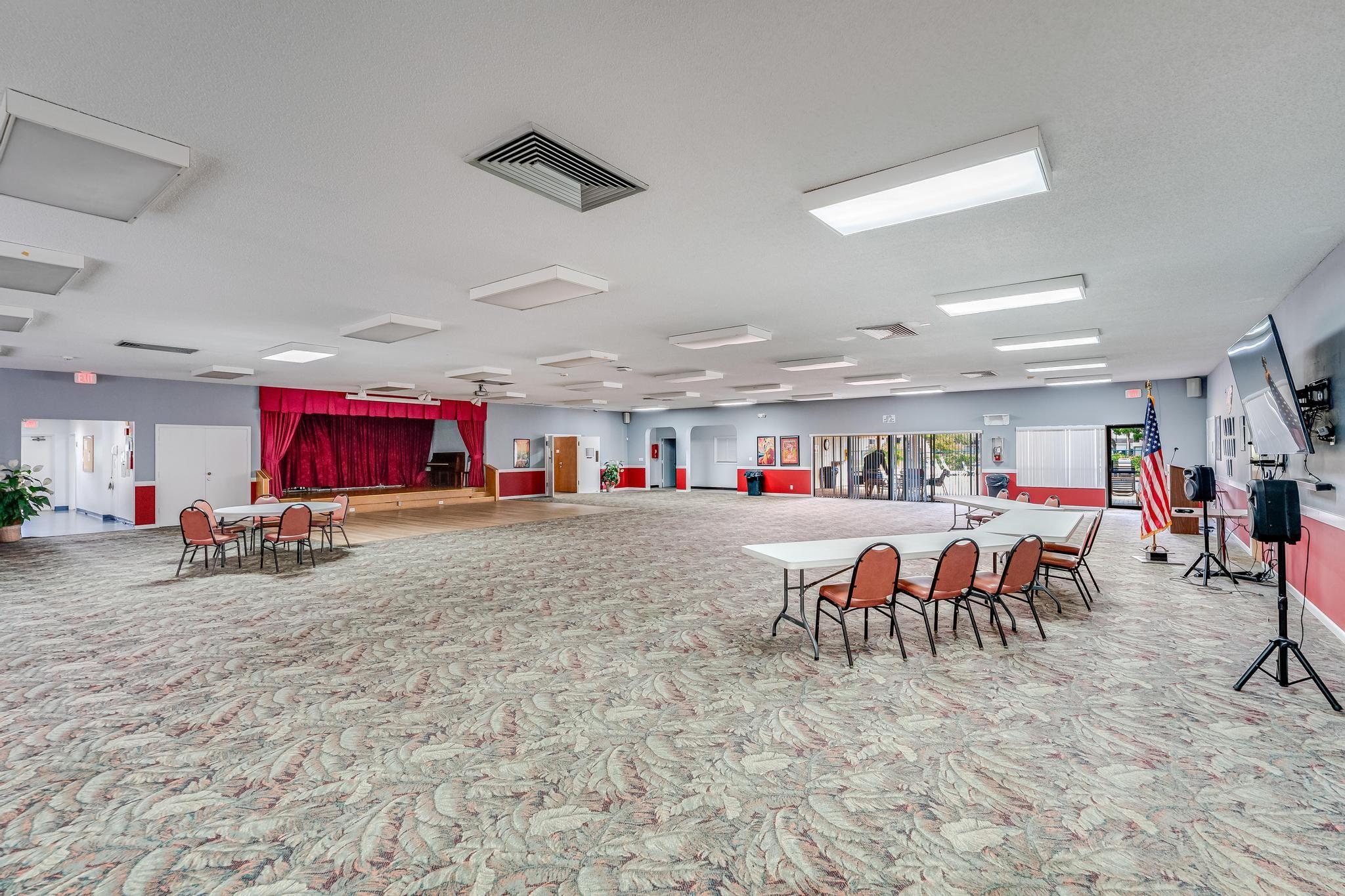 Lakes of Carriage Hills - Residential