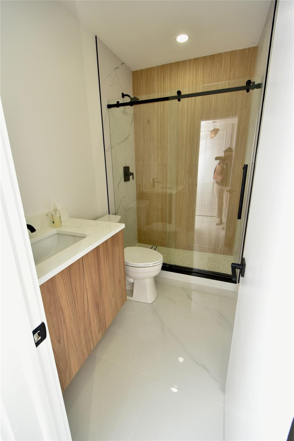 Everett Arms 8 Condo - Residential Lease