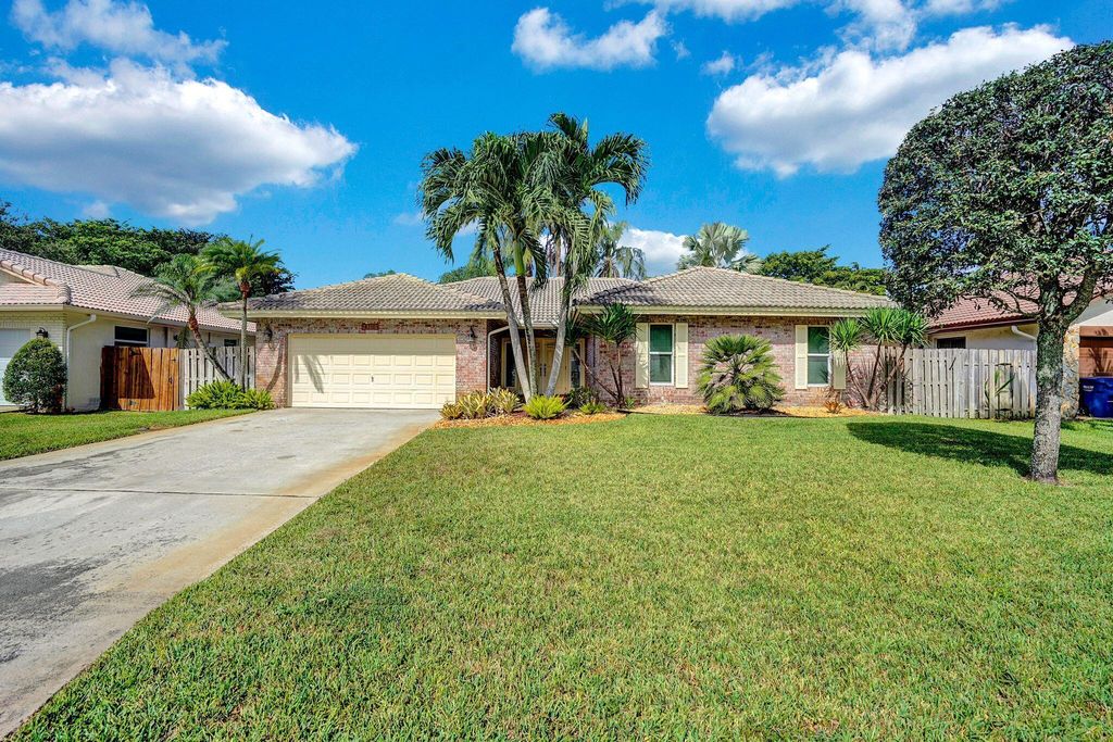 Photo of 4310 NW 70th Lane, Coral Springs, FL 33065 (MLS # R10930261)