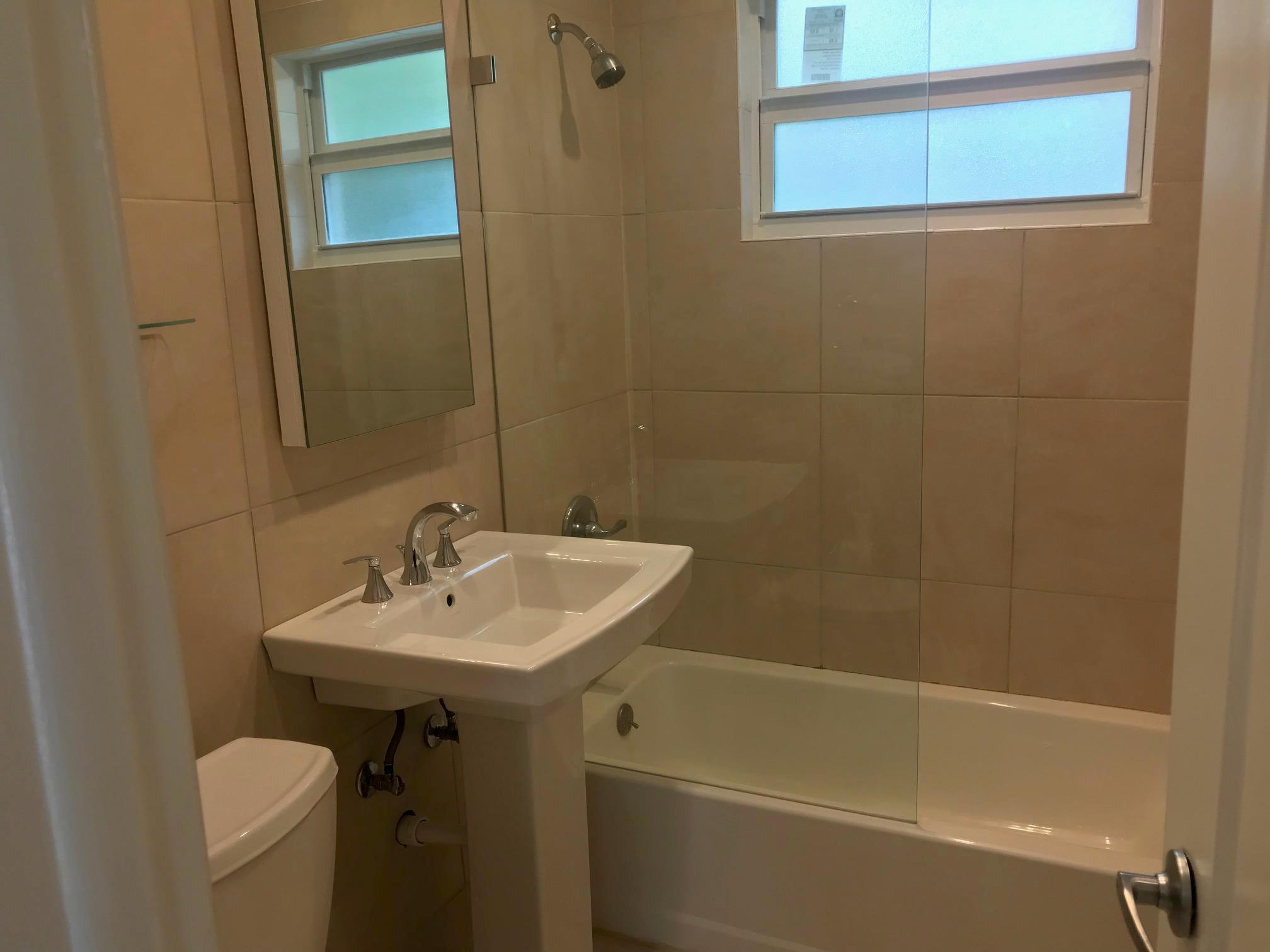 GRANDVIEW HEIGHTS - Residential Lease