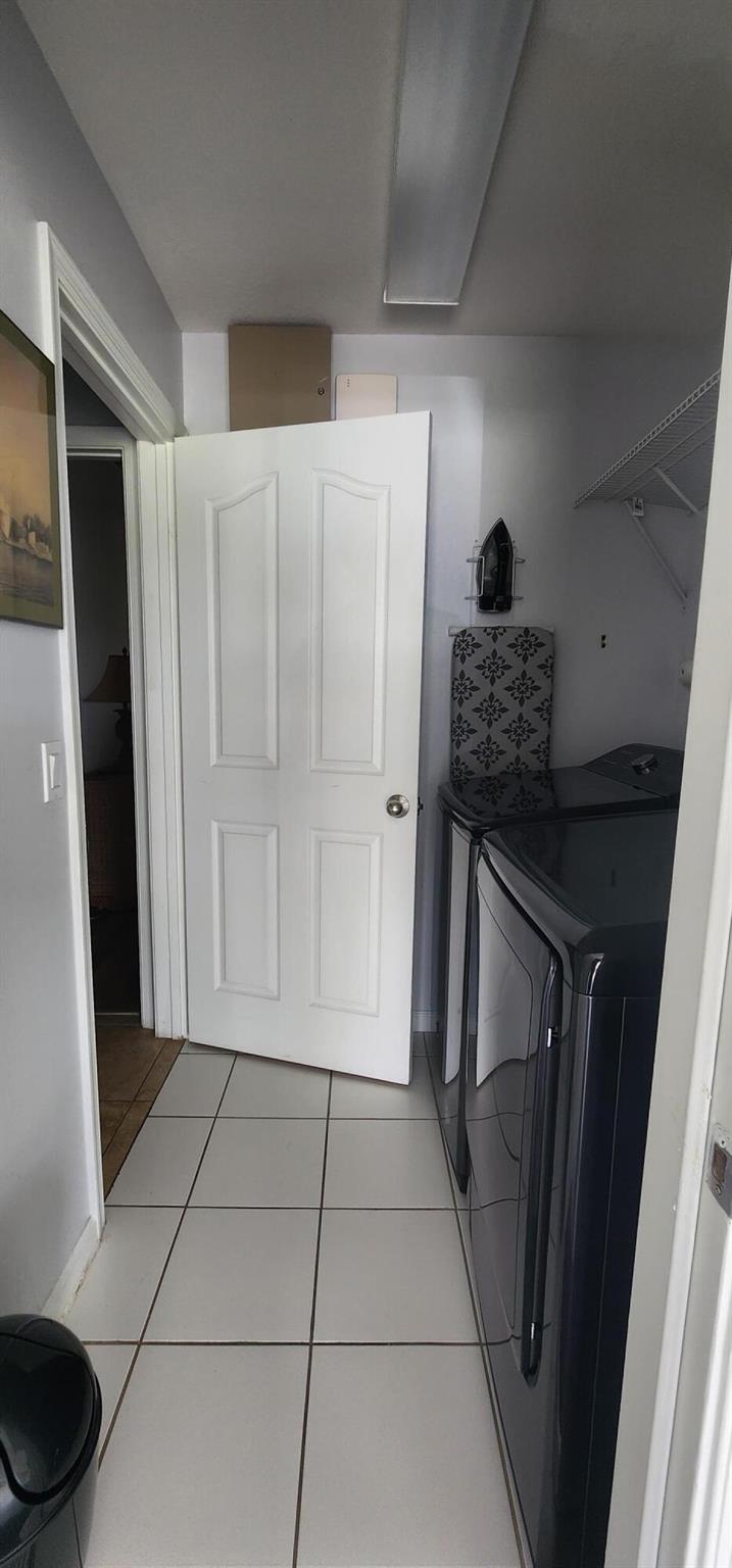 961 SW Dalton Avenue, Port St Lucie, FL, 34953/$459,000 2 961 SW Dalton Avenue