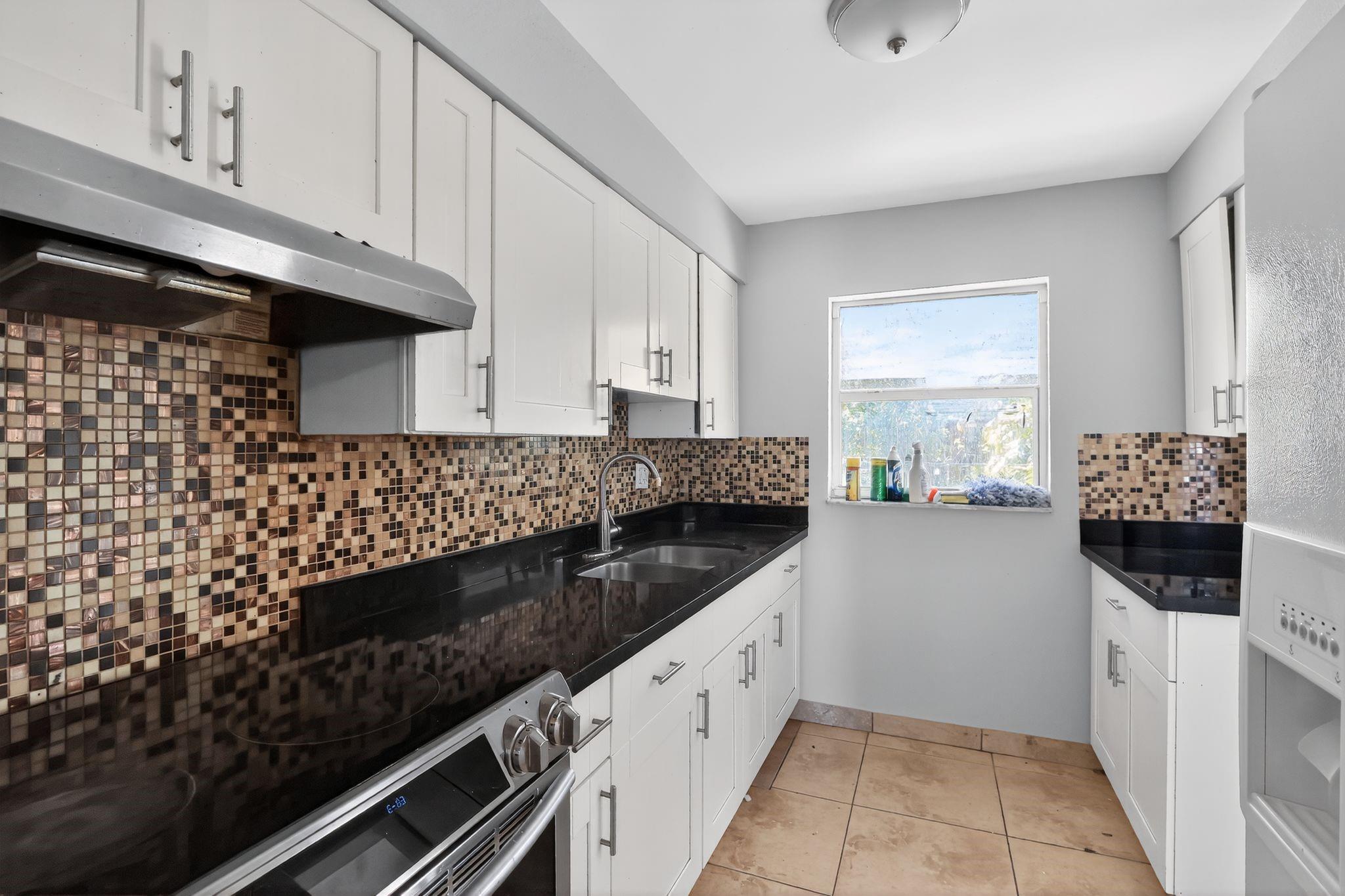 FLAIR SUB NO SEVEN - Residential Lease