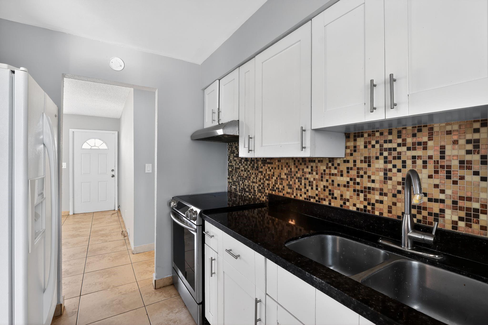 FLAIR SUB NO SEVEN - Residential Lease